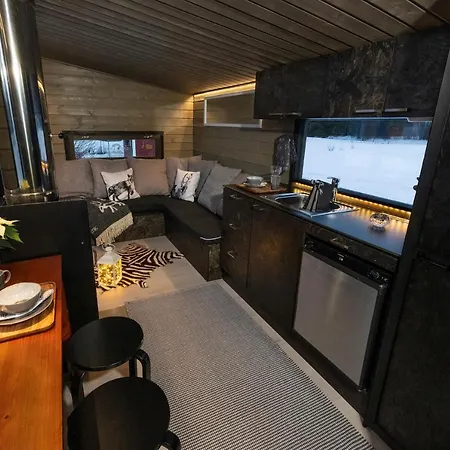 Oinakka Scandinavian Design & Private Sauna *