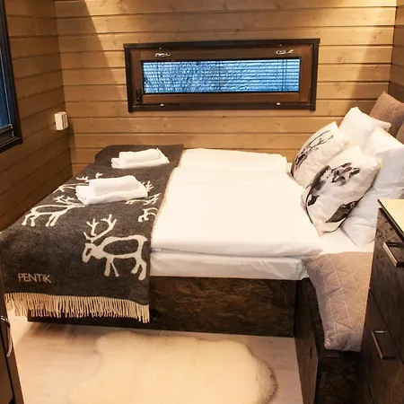 Oinakka Scandinavian Design & Private Sauna Villa *